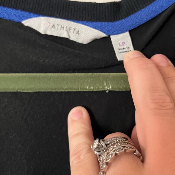 Athleta Activewear Dress Size Large Petite Ruching Flattering Stretch Comfort - Picture 3 of 3